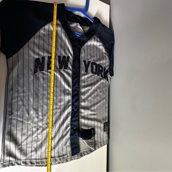TRUE ROCK New York MLB Jersey, Grey/Blue, Sz L, Short Sleeve, Button Front, EUC - Picture 8 of 10